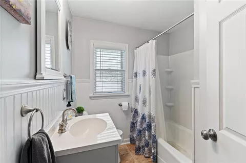 Bath - 544 Glenview Ct, Webster, NY 14580 photo 1 of 3