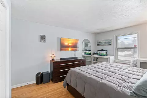 Bedroom - 544 Glenview Ct, Webster, NY 14580 photo 2 of 2