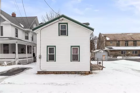 18 Church St, Waterloo, NY 13165