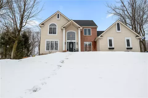 649 Galleon Dr, Webster, NY 14580