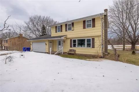 292 Martin Rd, Hamlin, NY 14464