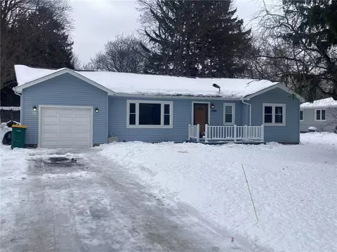 1568 Scribner Rd, Penfield, NY 14526