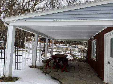 328 Hillview Dr, Irondequoit, NY 14622 photo 27