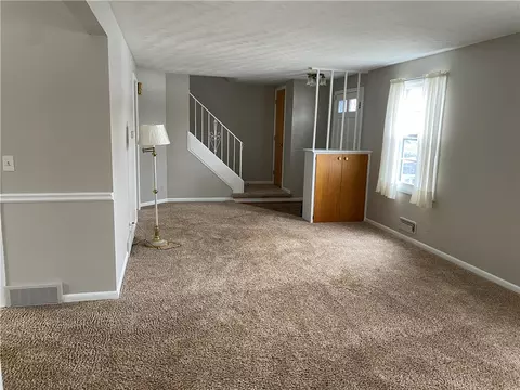 328 Hillview Dr, Irondequoit, NY 14622 photo 5