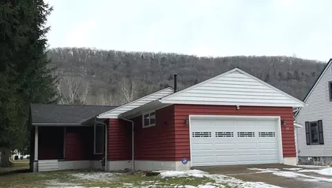 87 Meadow Rd, Emporium, PA 15834