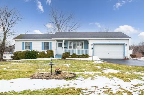 2450 Andrews Rd, Canandaigua, NY 14424
