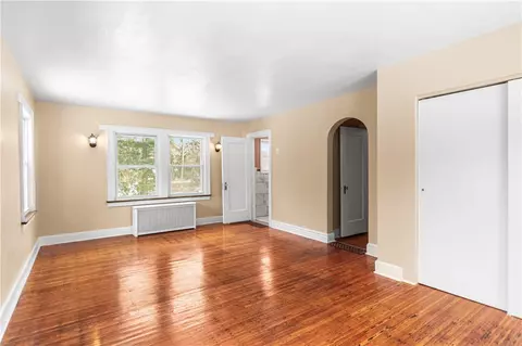 Living - 434 Thomas Ave, Irondequoit, NY 14617 photo 7 of 8