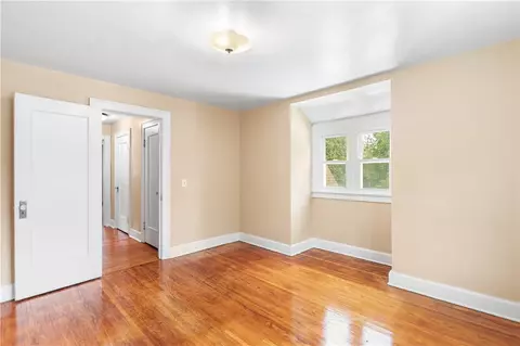 Bedroom - 434 Thomas Ave, Irondequoit, NY 14617 photo 5 of 5