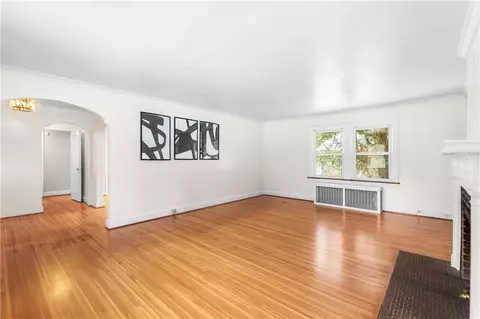 Living - 434 Thomas Ave, Irondequoit, NY 14617 photo 4 of 8