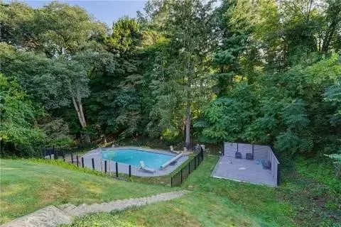 Exterior - 434 Thomas Ave, Irondequoit, NY 14617 photo 8 of 14
