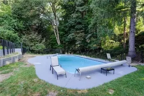 Exterior - 434 Thomas Ave, Irondequoit, NY 14617 photo 11 of 14