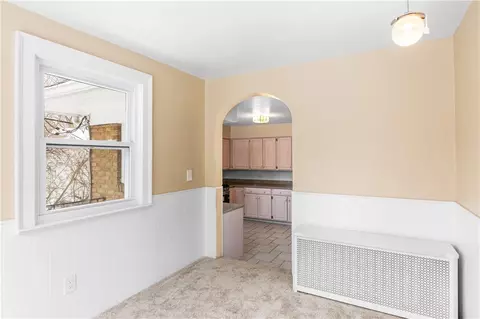 Entry Way - 434 Thomas Ave, Irondequoit, NY 14617 photo 2 of 2