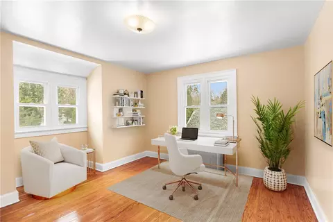 Bedroom - 434 Thomas Ave, Irondequoit, NY 14617 photo 3 of 5