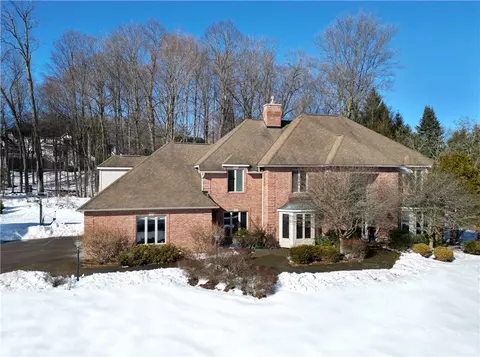9 Ambergate Rise, Pittsford, NY 14534