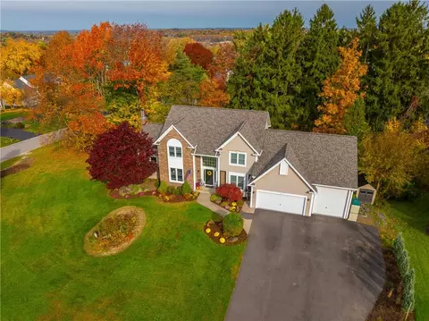 8 Chelten Rise Rise, Perinton, NY 14450