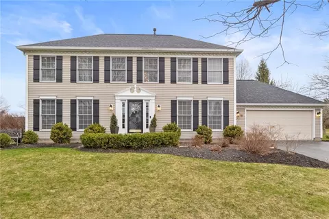 36 Valewood Run, Perinton, NY 14526