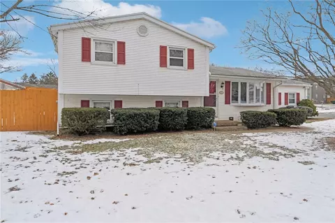 30 Densmore Rd, Irondequoit, NY 14609