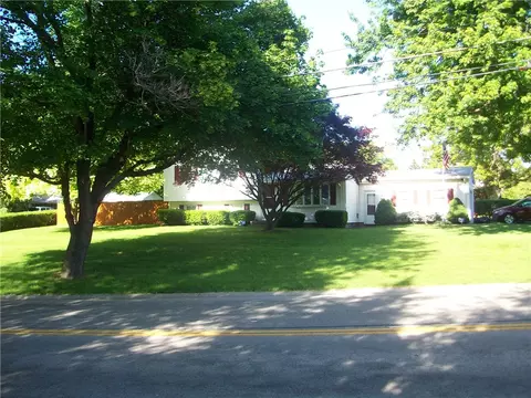 30 Densmore Rd, Irondequoit, NY 14609 photo 40