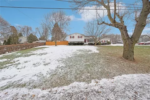30 Densmore Rd, Irondequoit, NY 14609 photo 38