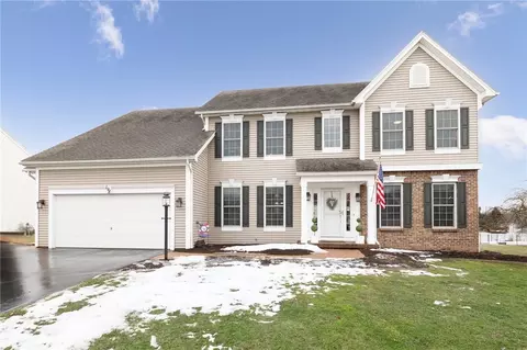198 Millford Xing, Penfield, NY 14526