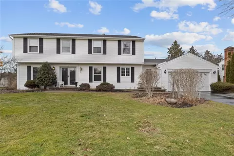 6 High Hill Dr, Pittsford, NY 14534