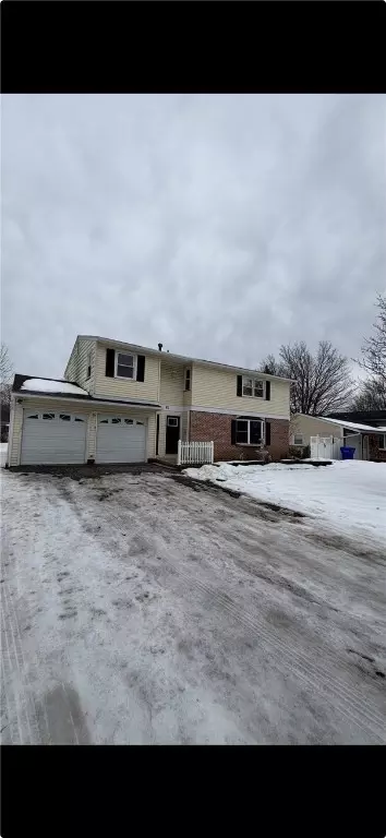 82 Ballad Ave, Greece, NY 14626