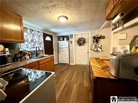 Kitchen - 1661 Haskell Pkwy, Olean, NY 14760 photo 3 of 3