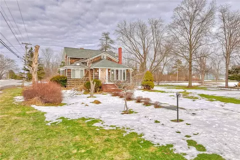 564 Manitou Rd, Hilton, NY 14468