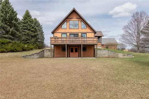 3435 Hopkins Rd, Canandaigua, NY 14424