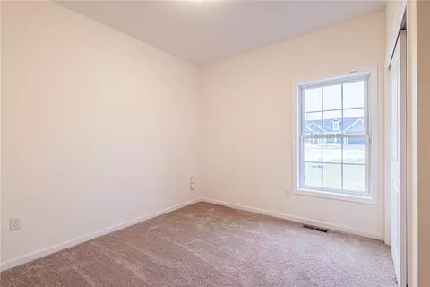 Bedroom - 467 Pardee Rd, Irondequoit, NY 14609 photo 1 of 7