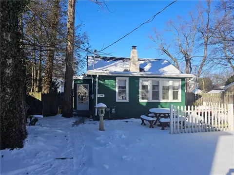 298 Filon Ave, Irondequoit, NY 14622