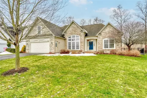 150 Carrington Dr, Greece, NY 14626
