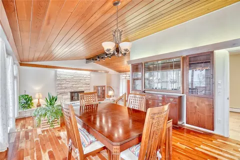 684 Lake Rd, Webster, NY 14580 photo 11