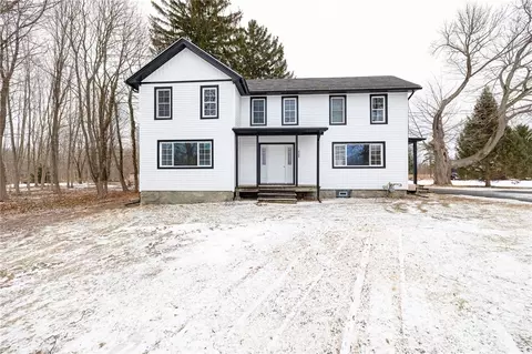 6788 Furnace Rd, Ontario, NY 14519