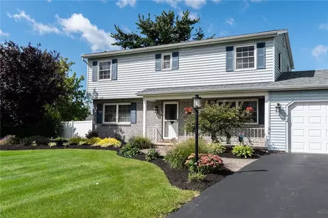 8484 Stringham Dr, Batavia, NY 14020 photo 2