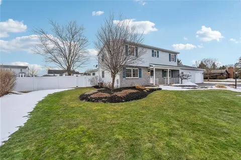 8484 Stringham Dr, Batavia, NY 14020 photo 5