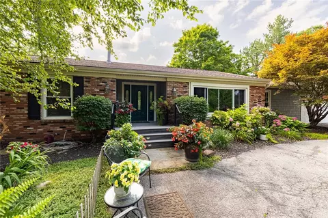 20 Grove Dr, Canandaigua, NY 14424