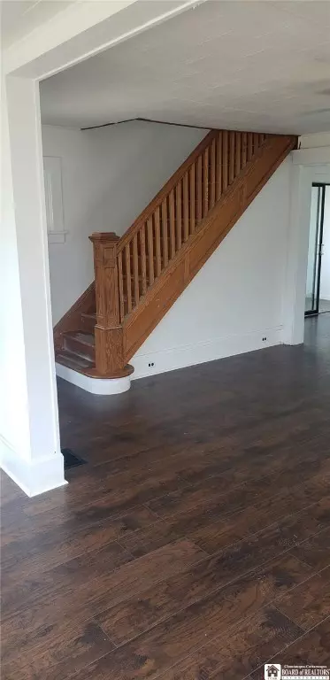 Entry Way - 35 W 6th St, Dunkirk, NY 14048 photo 1 of 5
