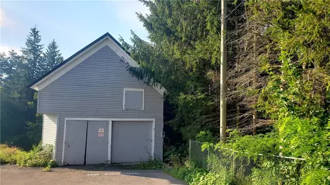 7 12 Railroad Ave, Stamford, NY 12167