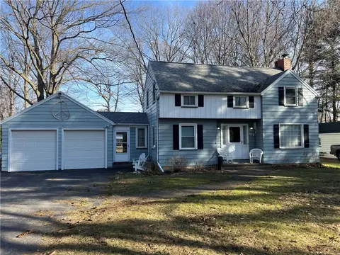326 Rye Rd, Greece, NY 14626