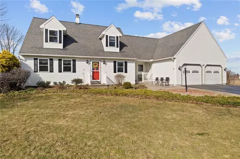 3425 Lake Rd, Williamson, NY 14589