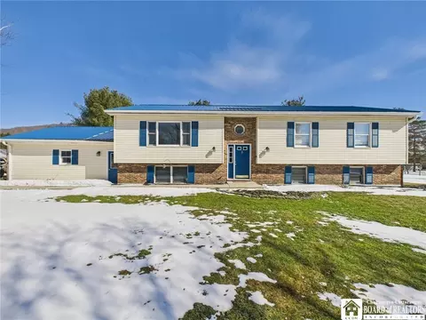 2540 Five Mile Rd, Allegany, NY 14706