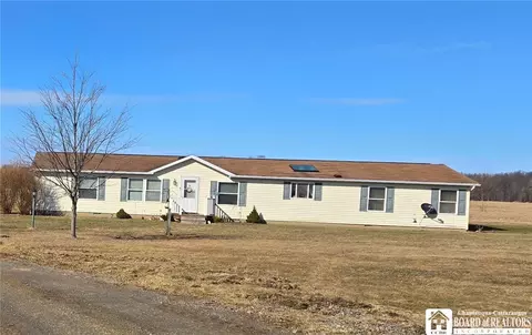 2940 W Sheridan Rd, Dunkirk, NY 14048