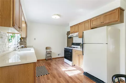 24 Ramsgate Dr, Gates, NY 14624 photo 11