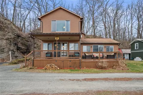 3920 Castle Point Rd, Starkey, NY 14842
