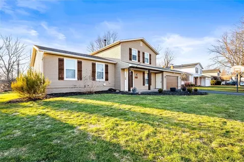146 Spring Tree Ln, Greece, NY 14612 photo 2