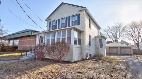 37 Exchange St, Geneva, NY 14456