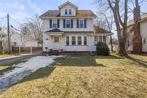 149 Collingwood Dr, Rochester, NY 14621