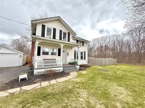 4400 Canal Rd, Ogden, NY 14559