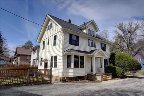 205 Highland Pkwy, Rochester, NY 14620